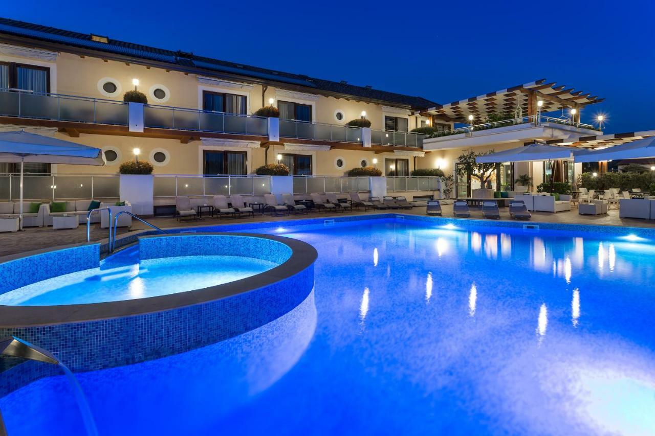 Hotel Porta Rosa Ашеа Экстерьер фото